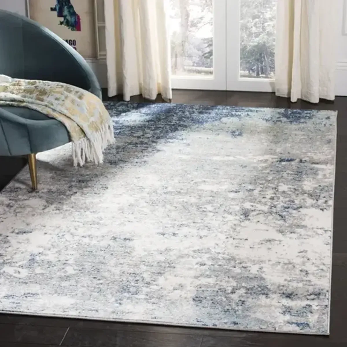 Brentwood 822 Light Grey / Blue 3' X 5' Small Rectangle Powerloomed Rug