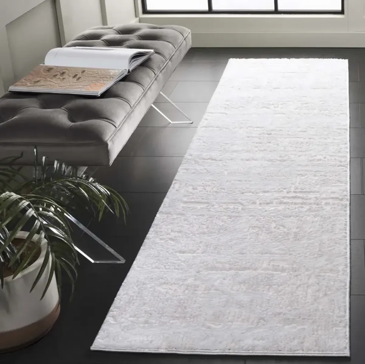 KINGSTON 104 IVORY  2'-2' x 8' Runner Rug