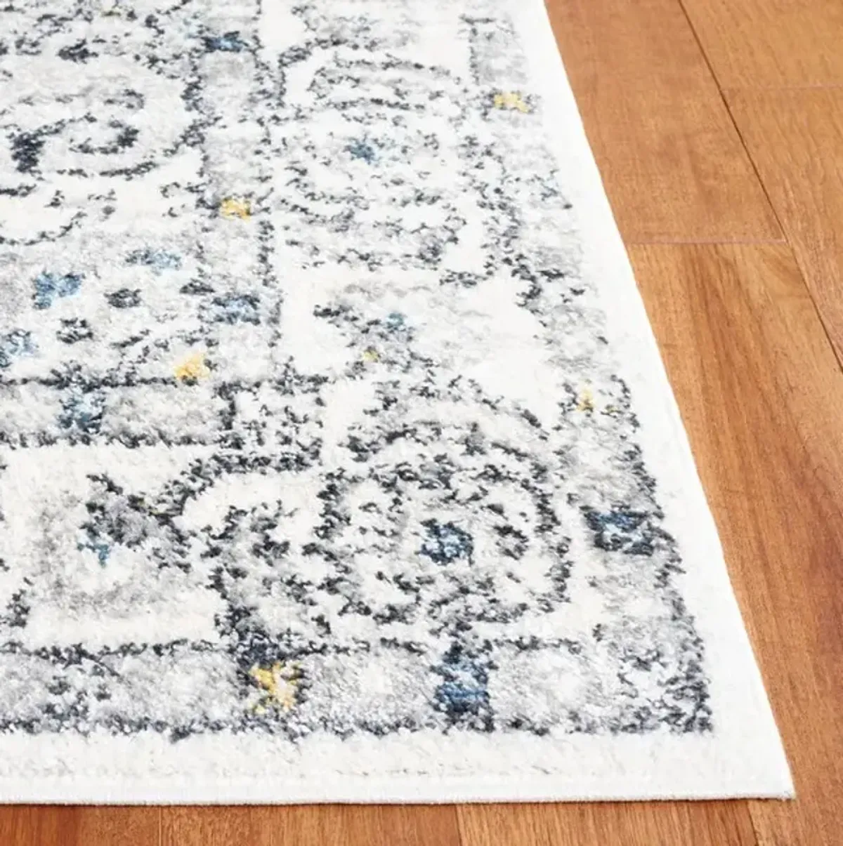 LAYLA 102 Grey 5'-5' x 7'-6' Medium Rectangle Rug