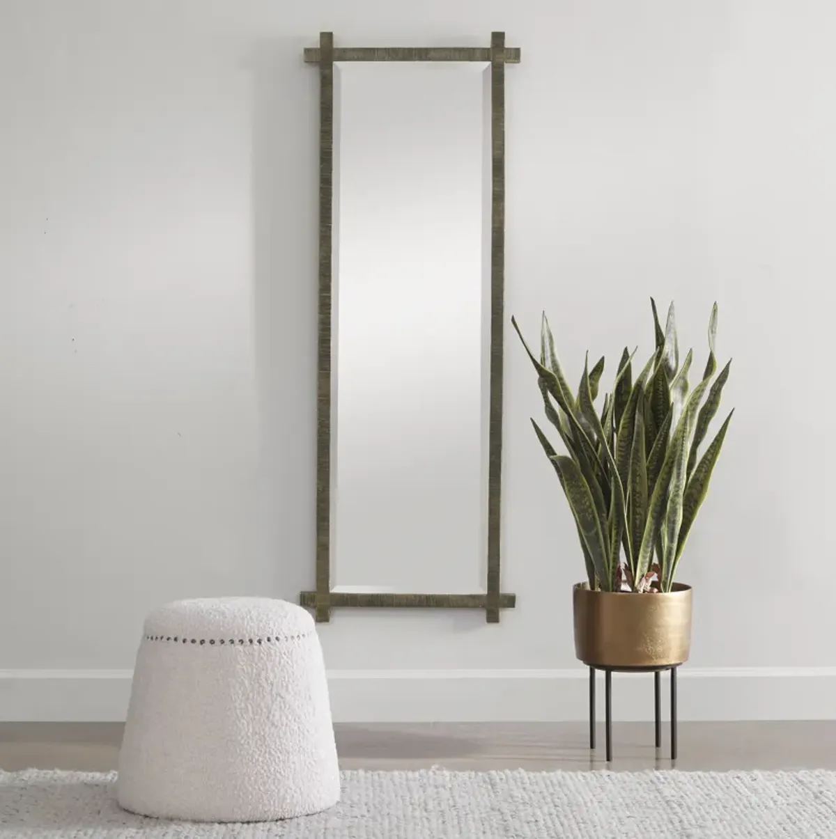 Abanu Ribbed Gold Dressing Mirror