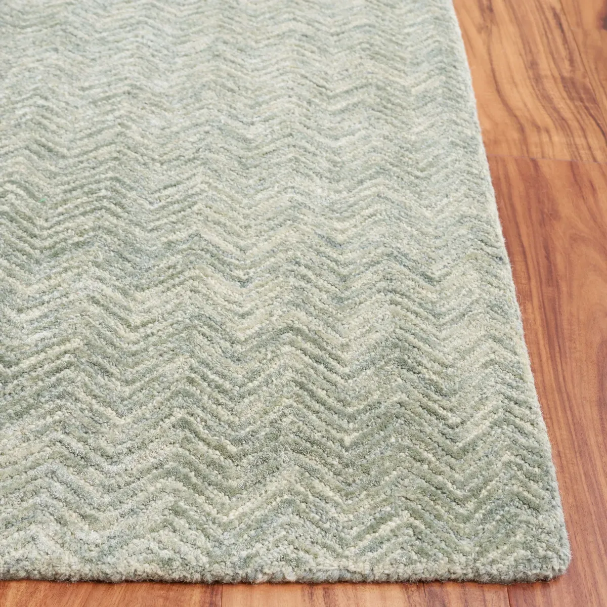 GLAMOUR 403 GREEN  4' x 6' Small Rectangle Rug