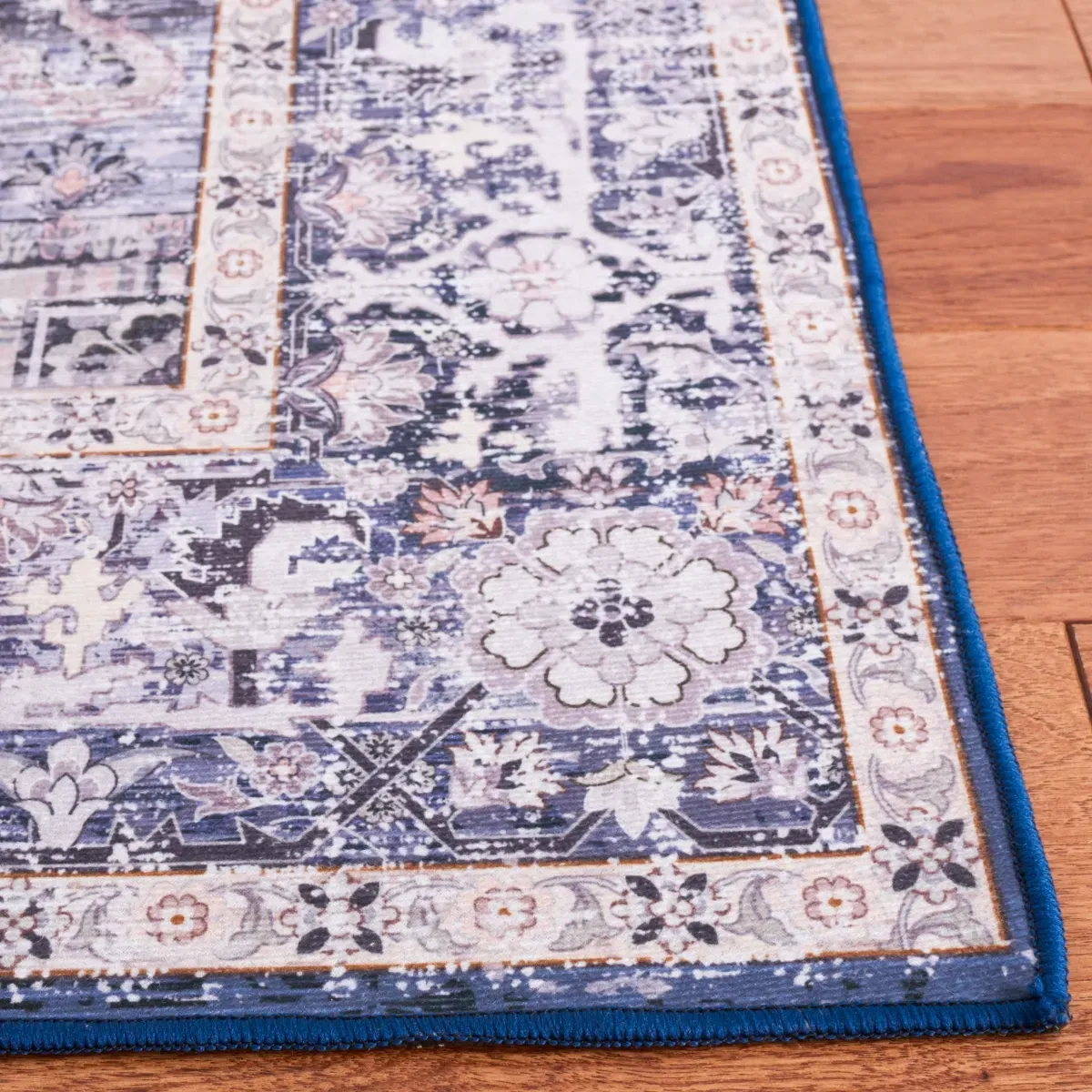 TUCSON 137 M/W S/R BLUE  2'-6' x 4' Accent Rug