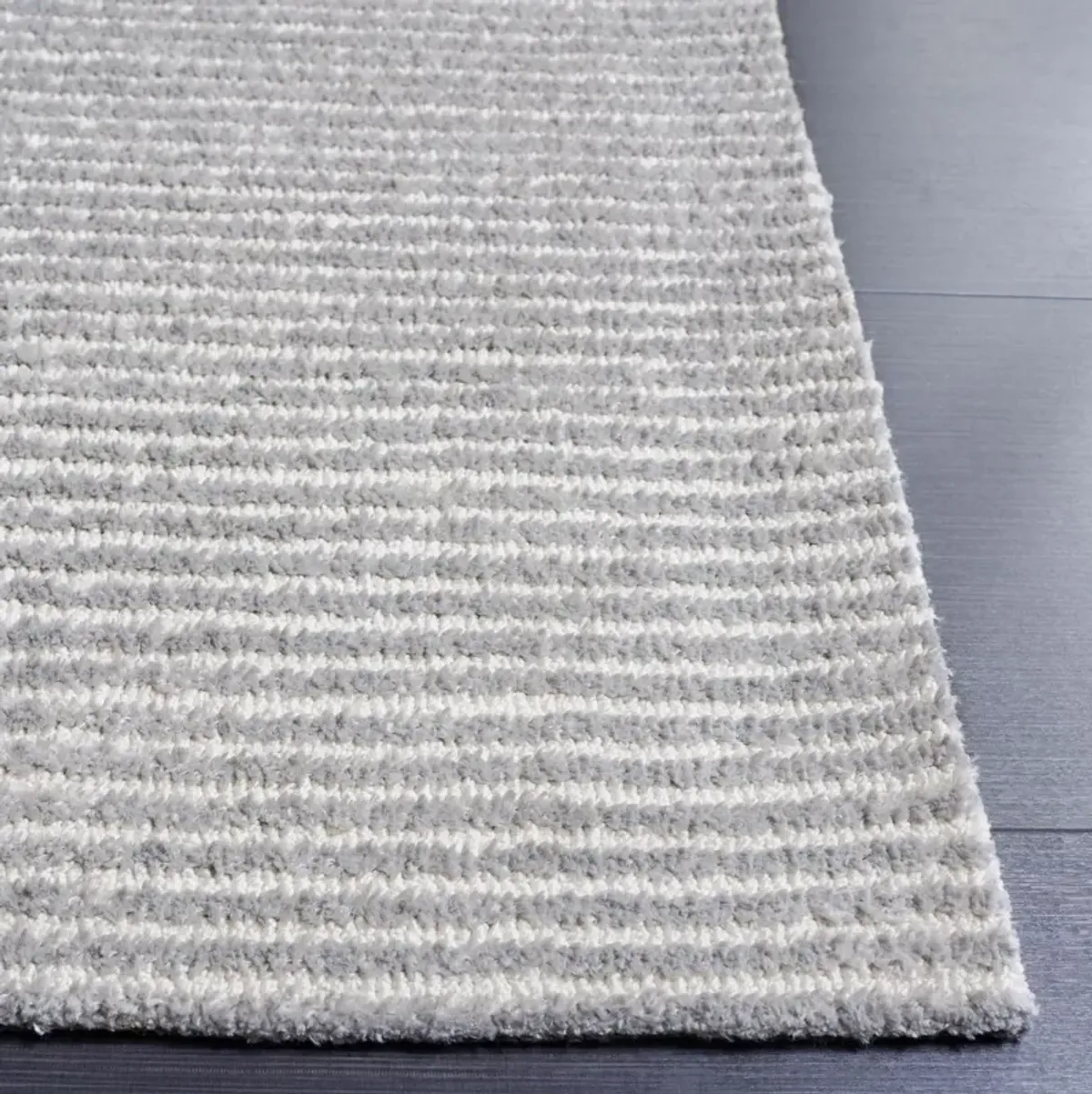 AUDREY 101 Beige 2'-3' X 8' Runner Rug