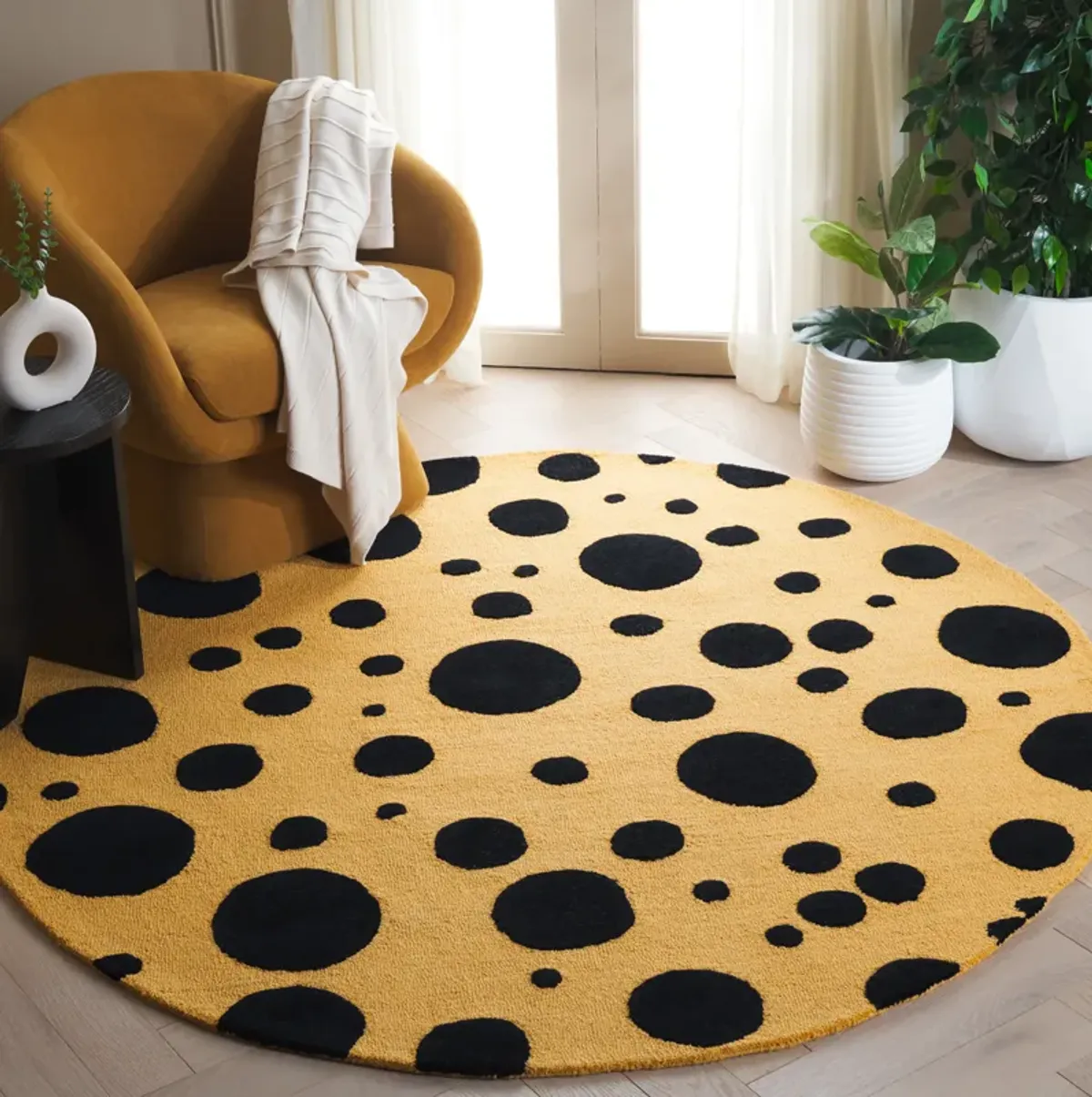 CAMBRIDGE Hand Tufted 6' x 6' Round area rug