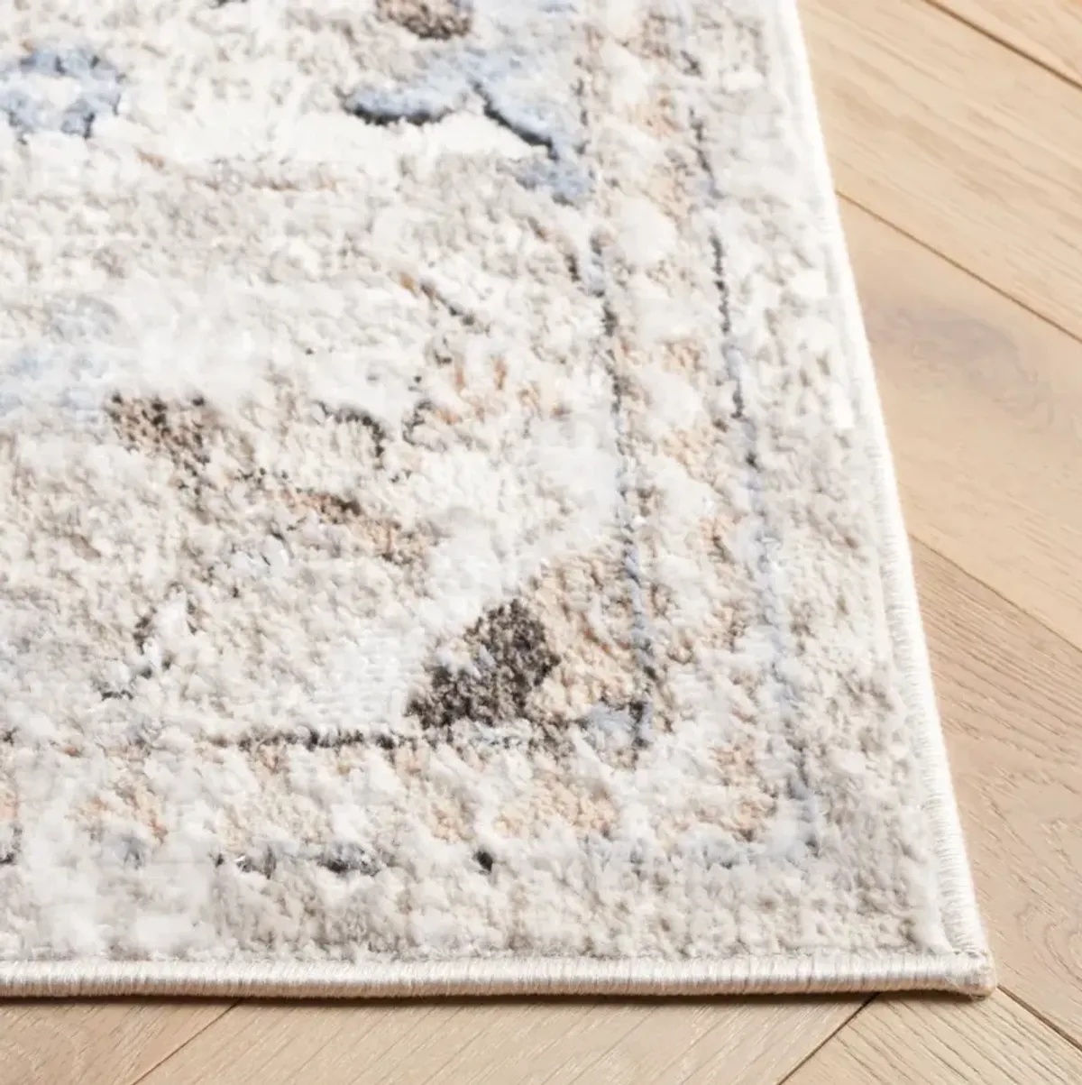 QUINCY 102 IVORY  6'-7' x 6'-7' Square Square Rug