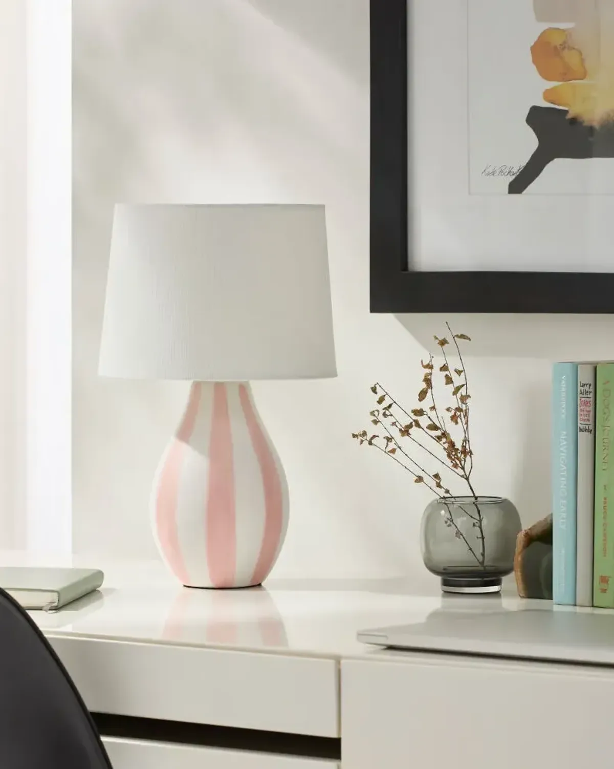Melbu MLB-015 14"H x 9"W x 9"D Accent Table Lamp