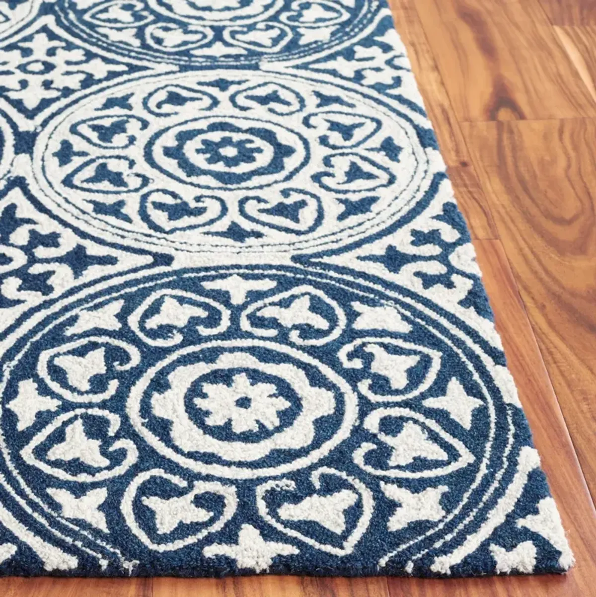 METRO 377 BLUE  6' x 6' Square Square Rug