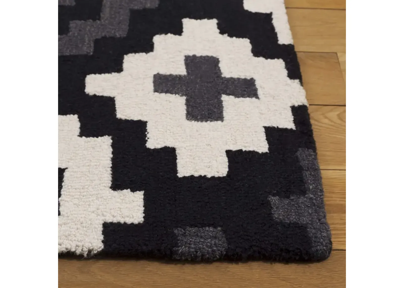 METRO 380 BLACK  6' x 6' Square Square Rug