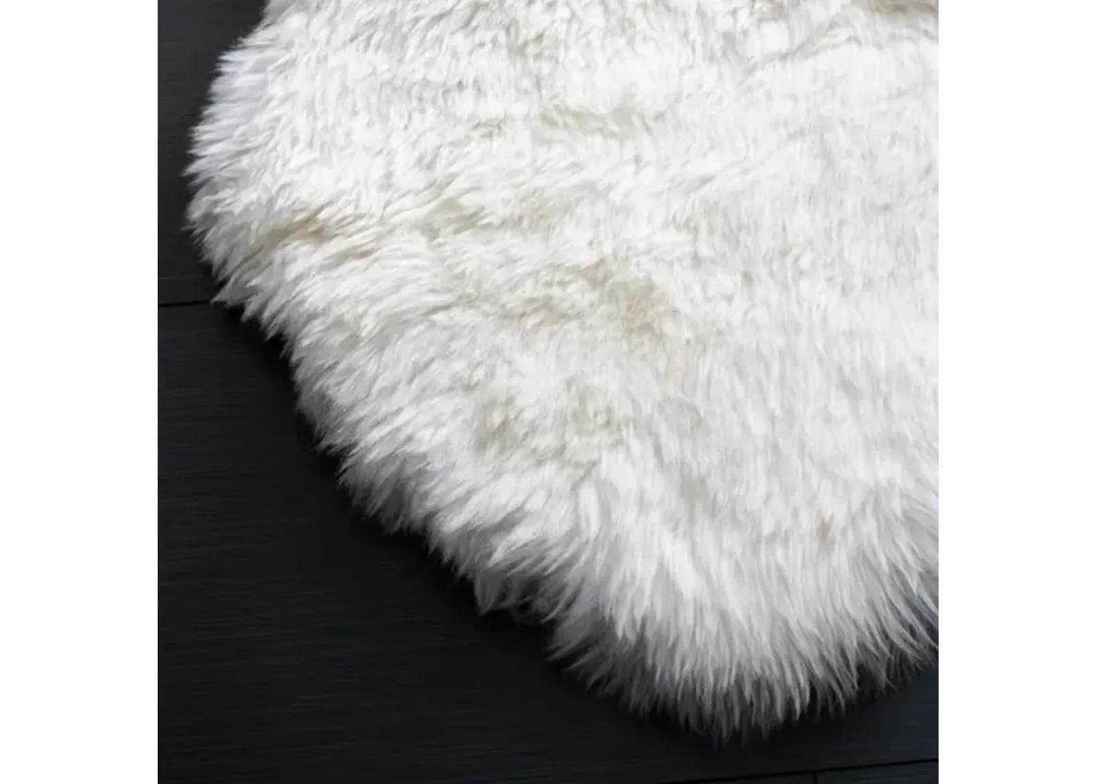 SHEEP SKIN 211  White 3' X 3' Square Square Rug