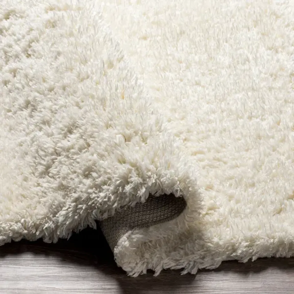 Angora 6'7" Round Rug