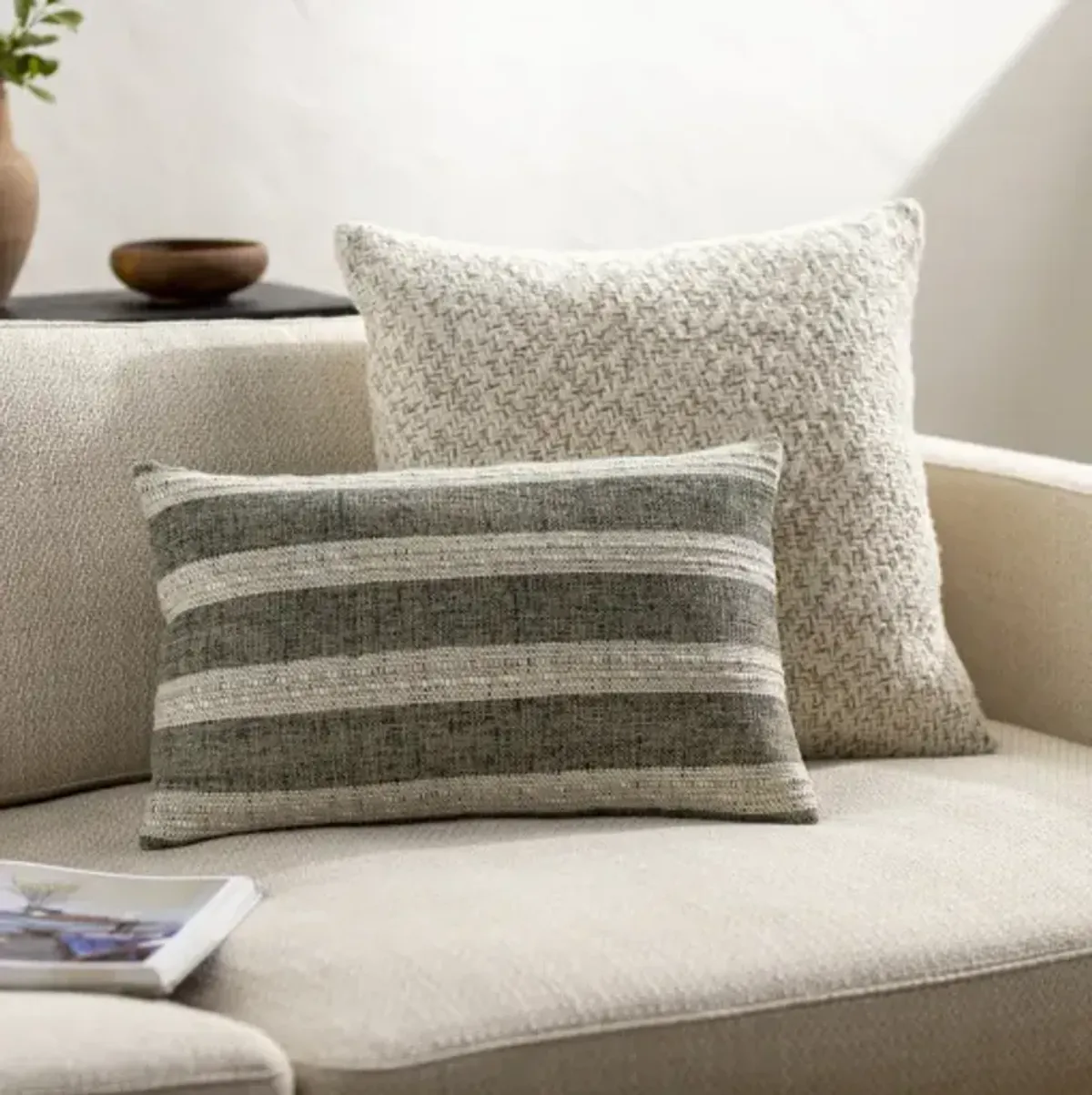 Rafer RAR-002 13"L x 20"W Accent Pillow