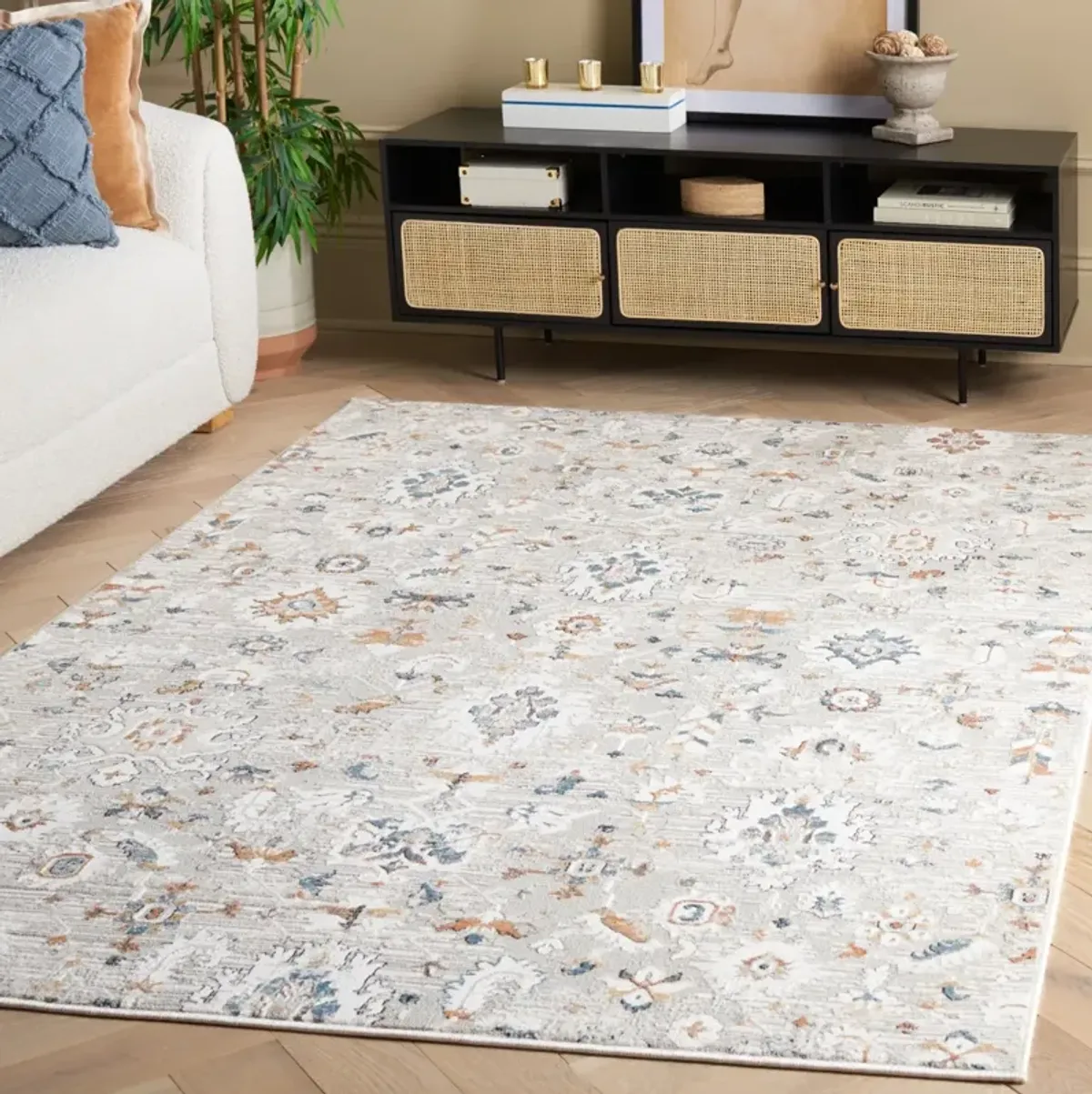 RANA 124 IVORY  6'-7' x 6'-7' Square Square Rug