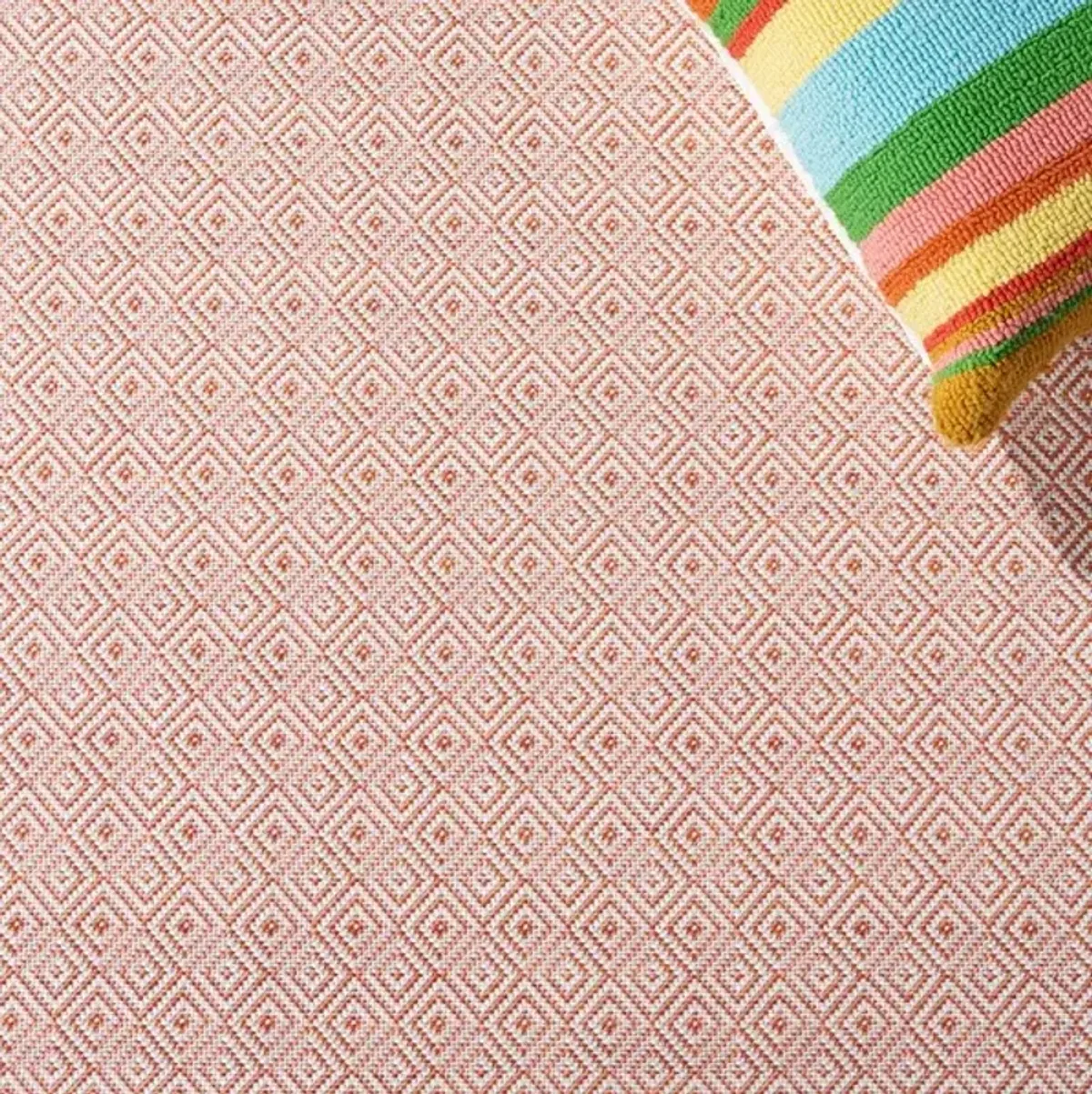 HAMPTON 230 Pink 2' X 9' Runner Rug