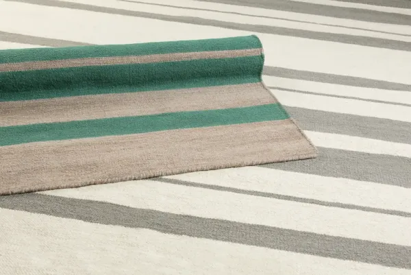 Frontier FT-428 2' x 3' Hand Made Rug