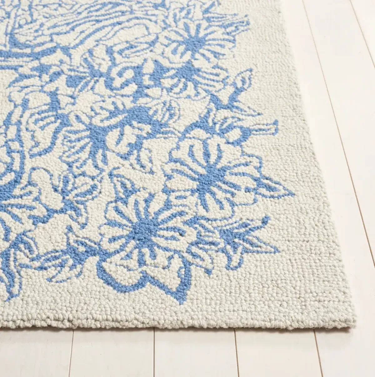 CHELSEA Hand Tufted 5' x 8' area rug