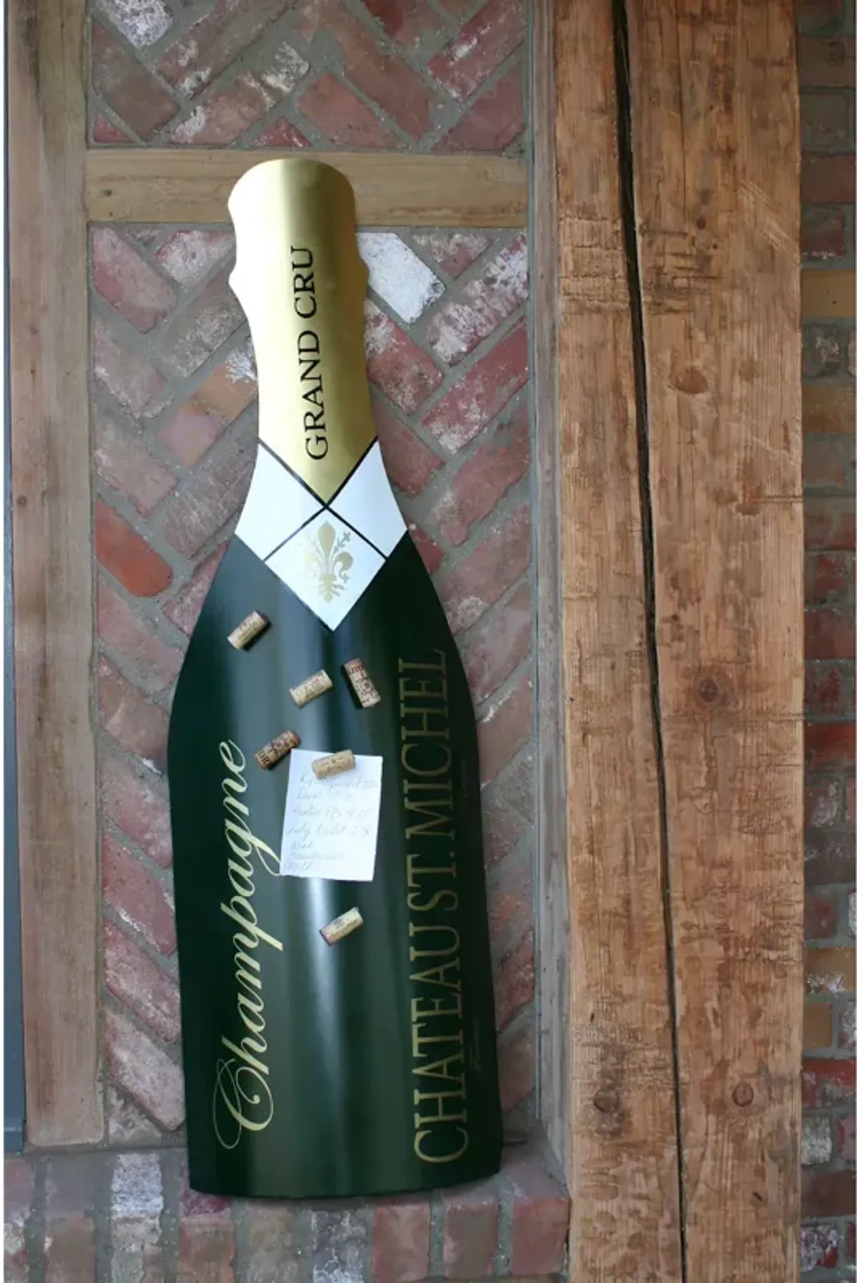 Champagne Magnet Plaque