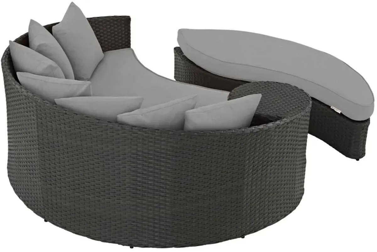 Sojourn Sunbrella® Outdoor Daybed