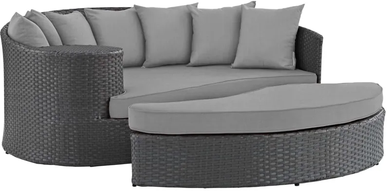 Sojourn Sunbrella® Outdoor Daybed