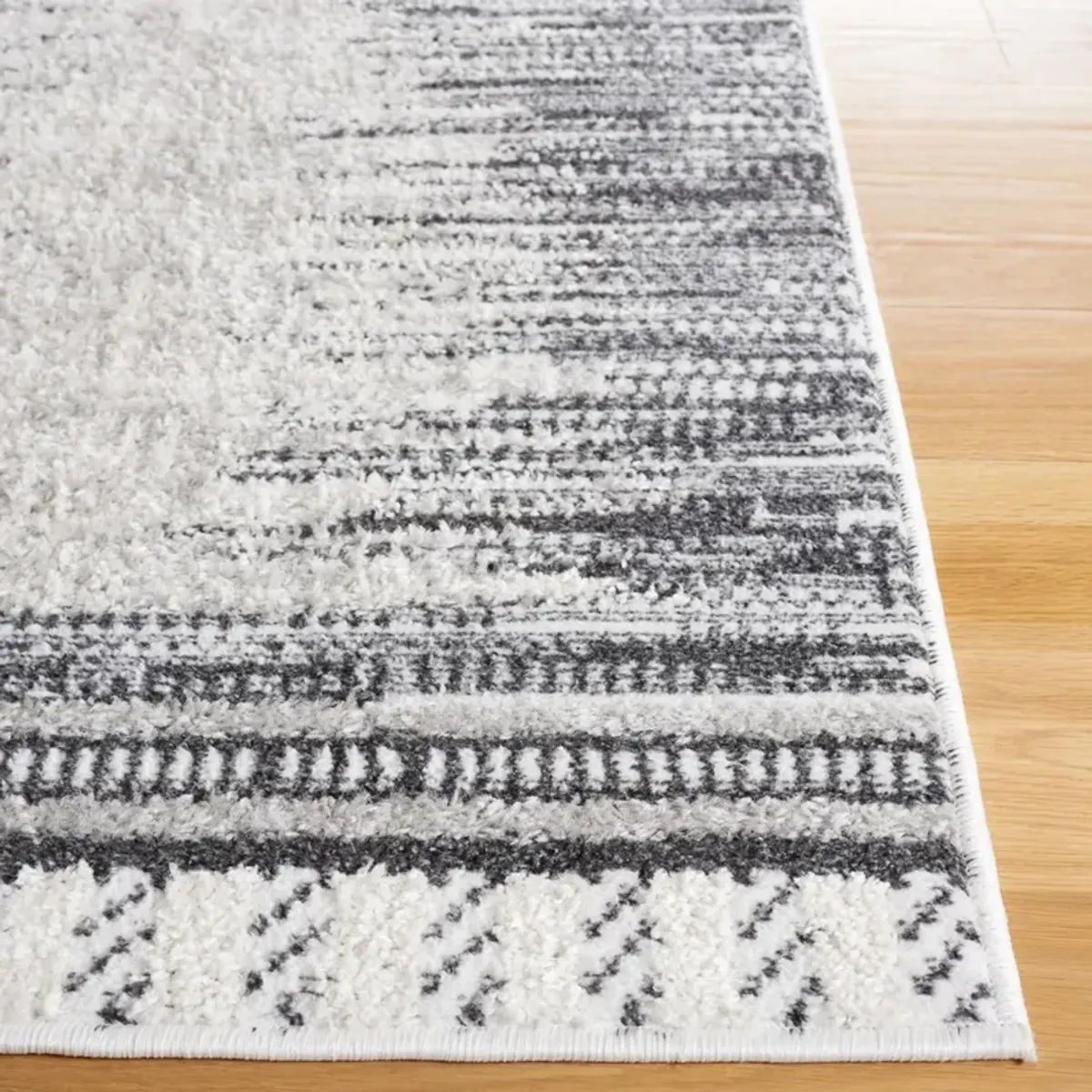 ALAMO 732 Grey 2'-2' X 8' Runner Rug