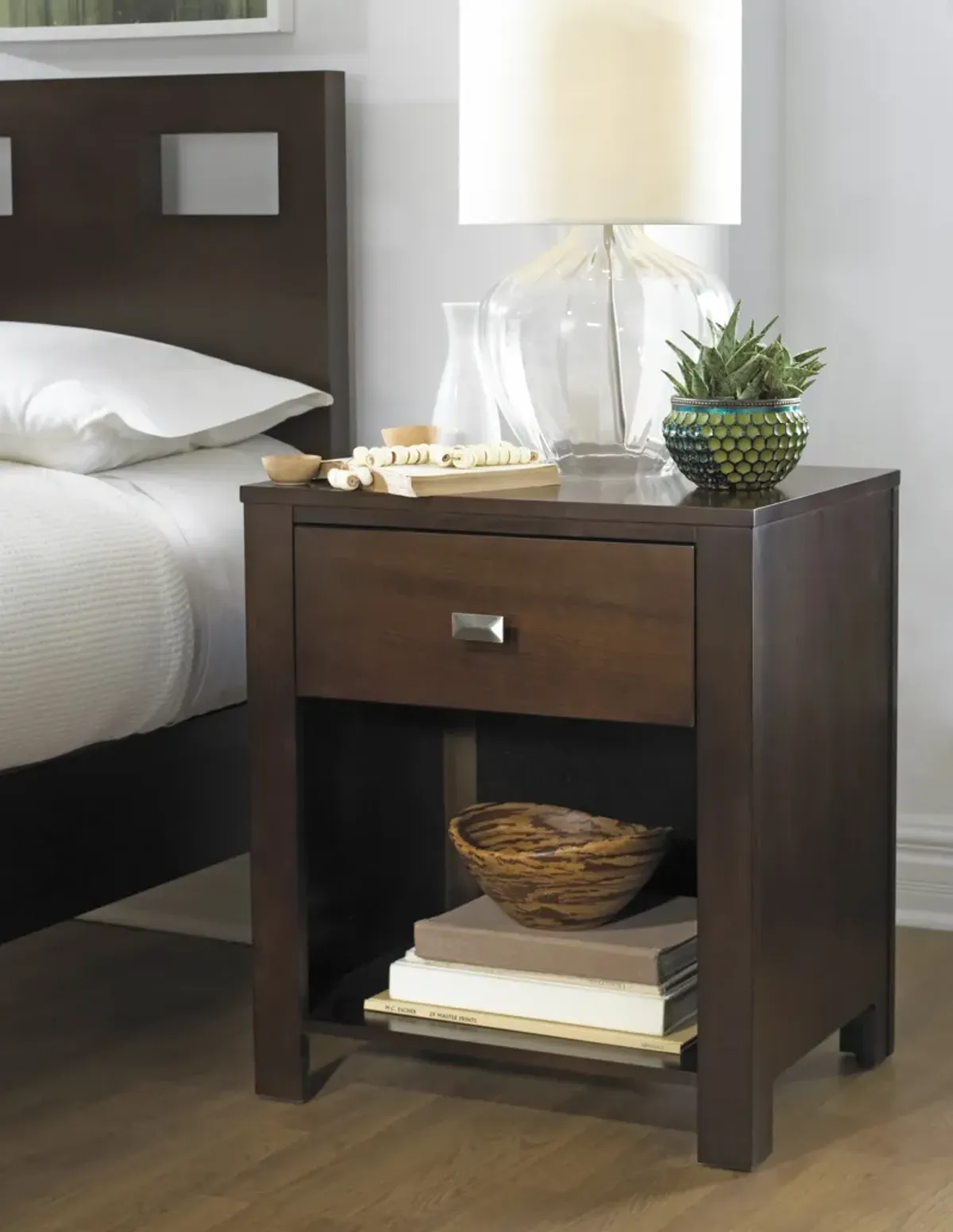 Riva One Drawer Nightstand in Chocolate Brown