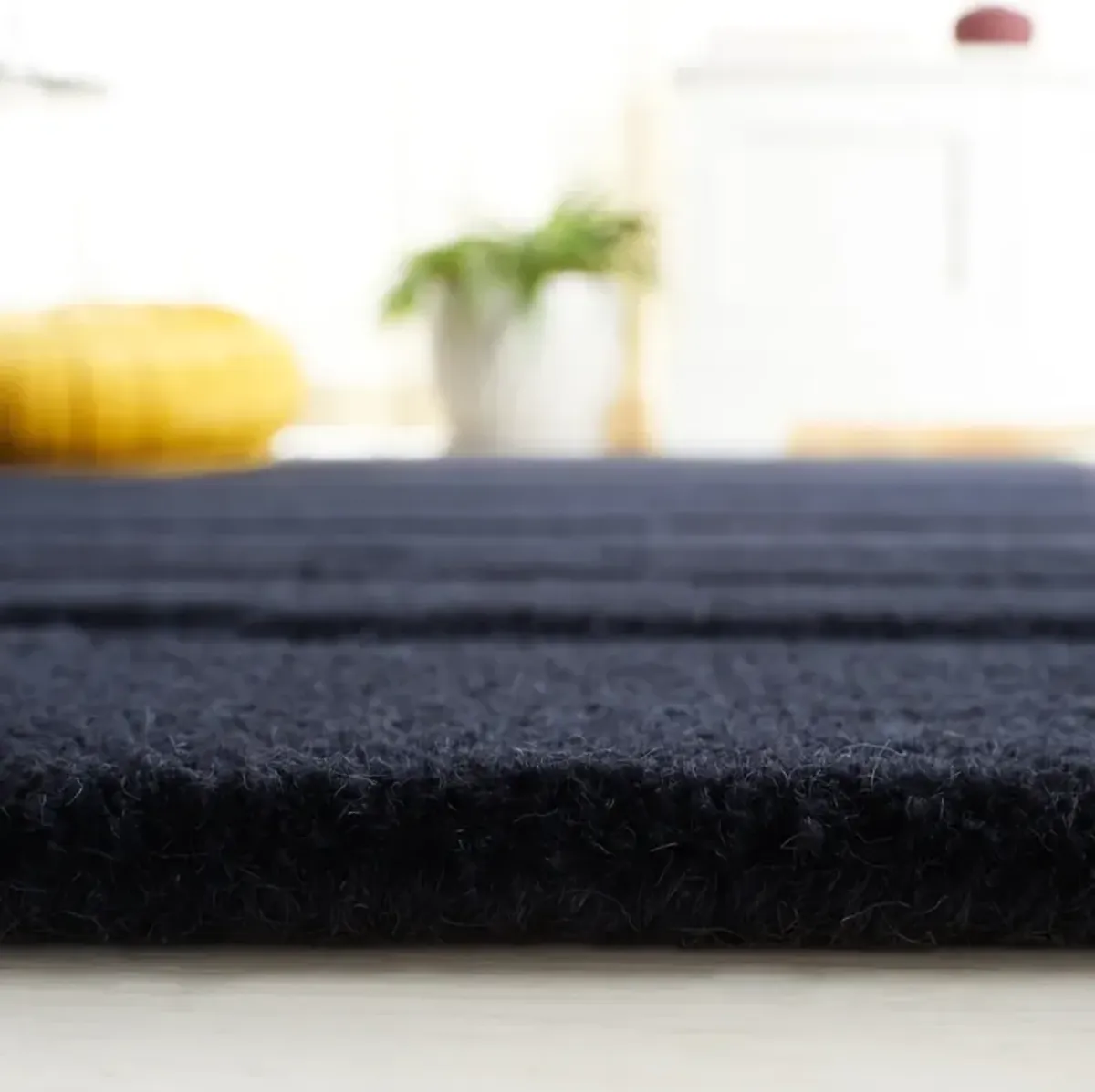 CHATHAM 301 BLACK 6' x 9' Medium Rectangle Rug