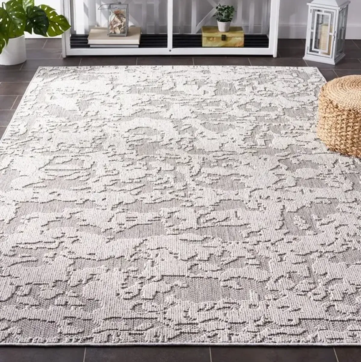 GLOBAL 224 Grey  4' X 6' Small Rectangle Rug