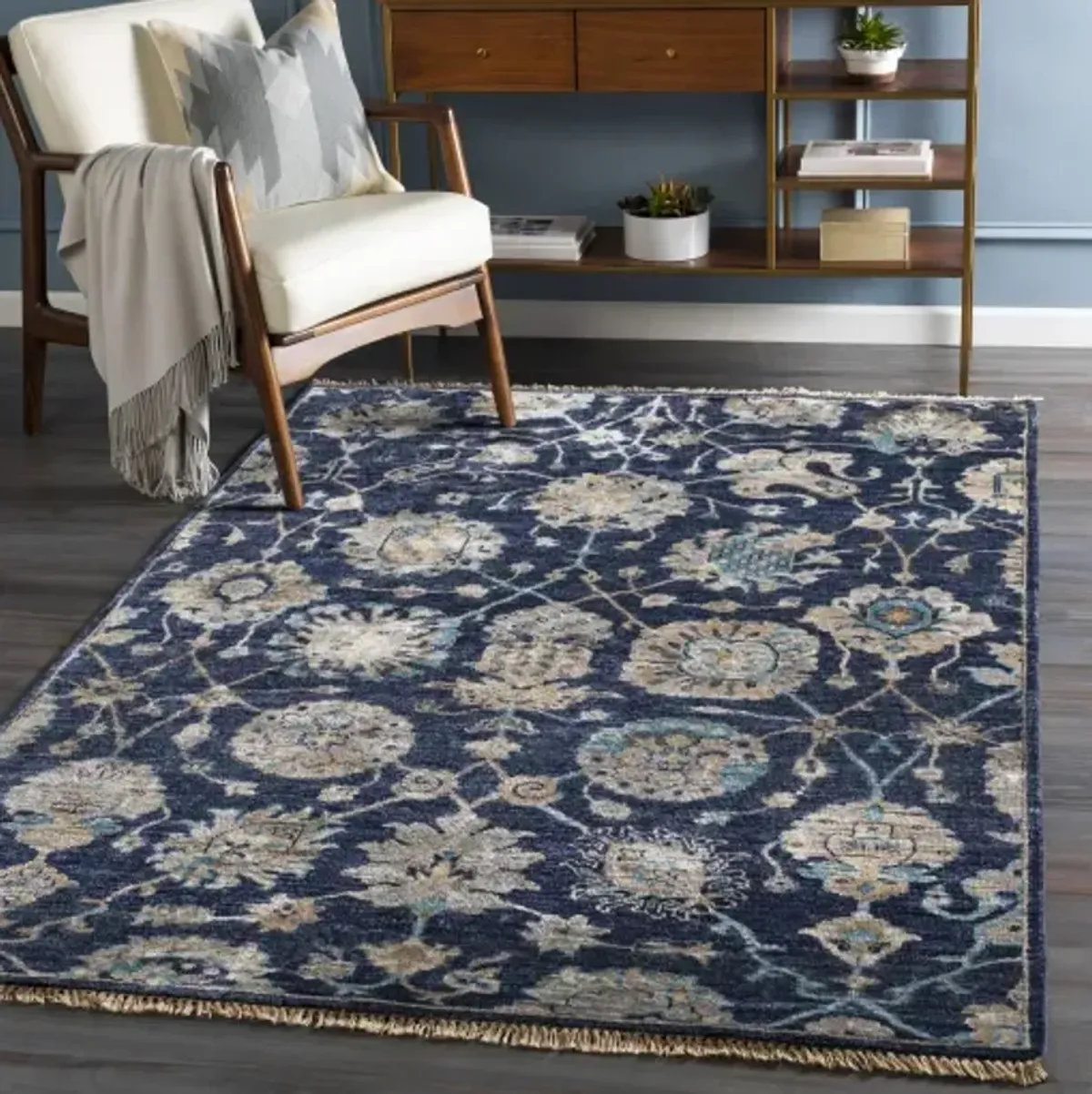 Theodora 2'6" x 8' Rug