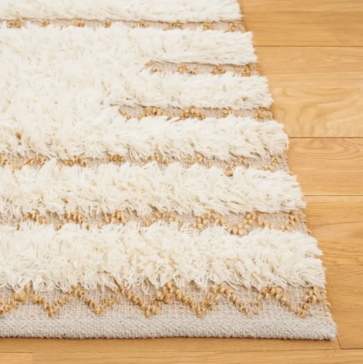 NATURA 505 IVORY  2'-3' x 8' Runner Rug