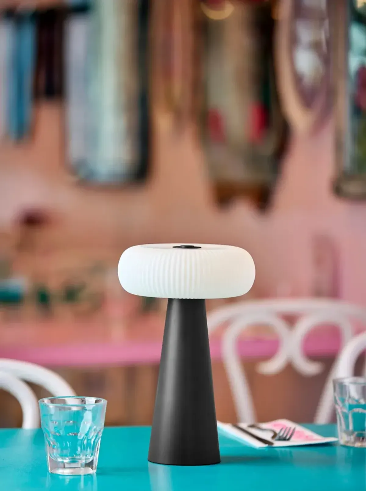 Ozzie LED Cordles Table Lamp