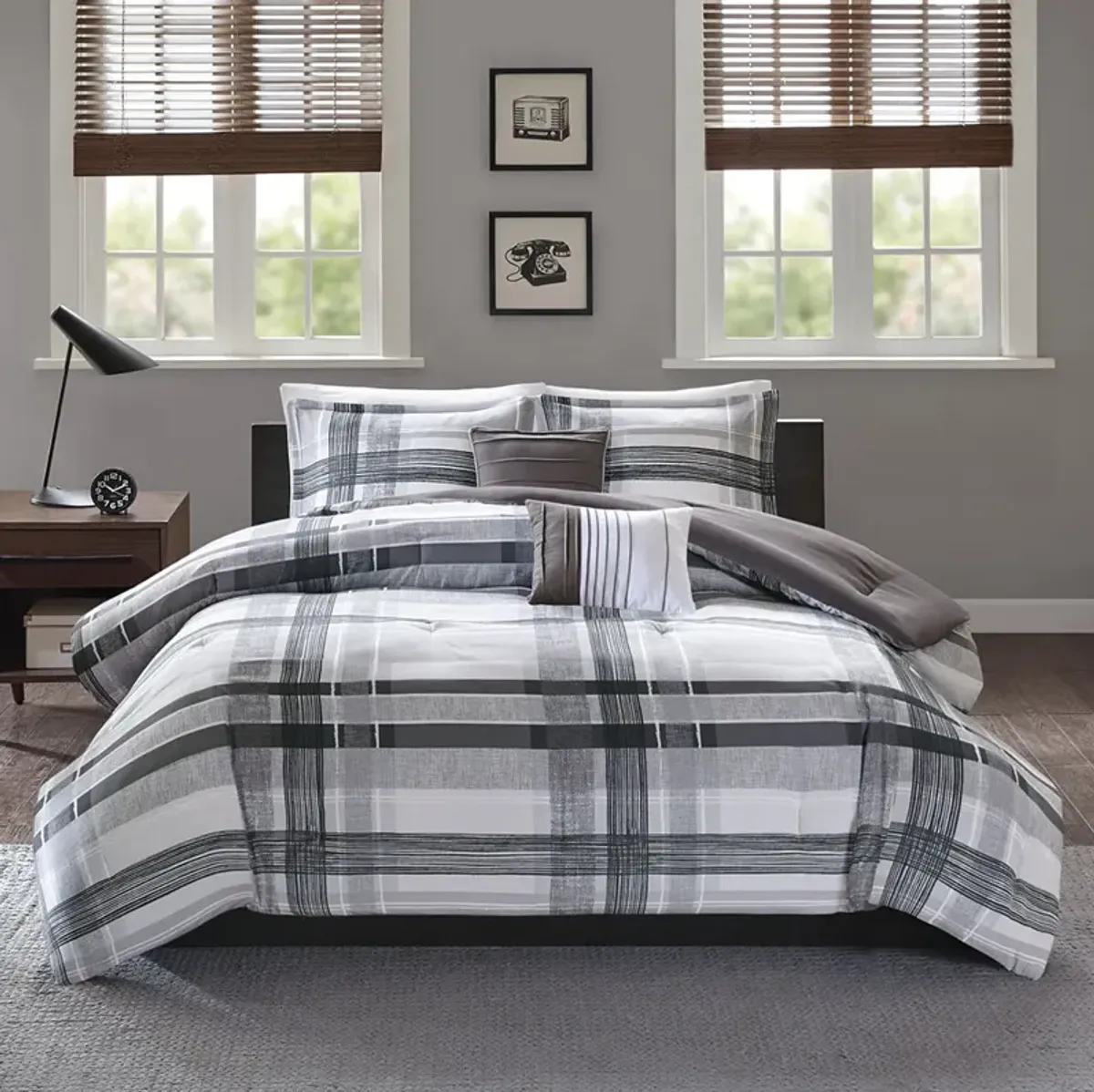 Intelligent Design Rudy Black Plaid Comforter Set