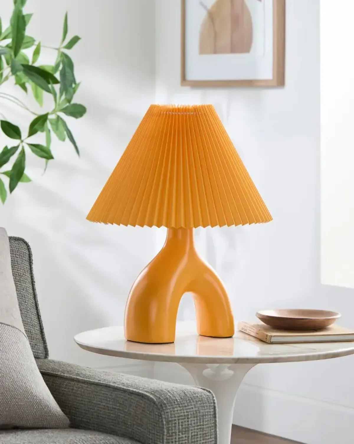 Alvik AVK-002 18"H x 15"W x 15"D Accent Table Lamp