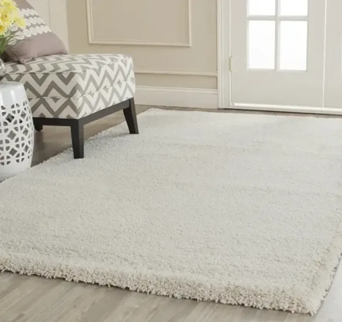 MILAN SHAG Medium Rectangle Power Loomed 5'-1" x 8' Rug