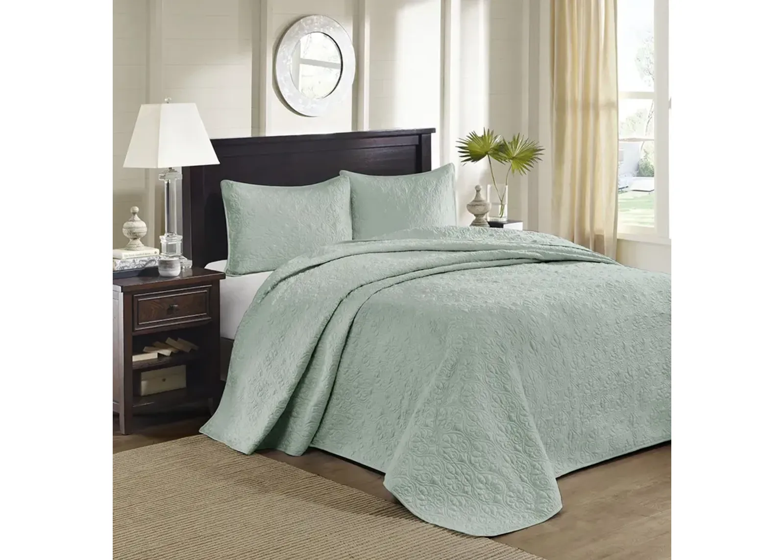 Madison Park Quebec Seafoam Reversible Bedspread Set