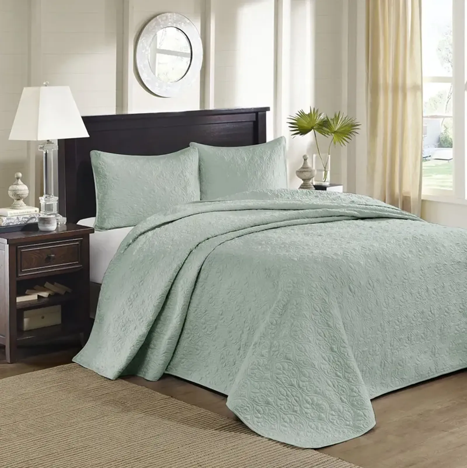 Madison Park Quebec Seafoam Reversible Bedspread Set