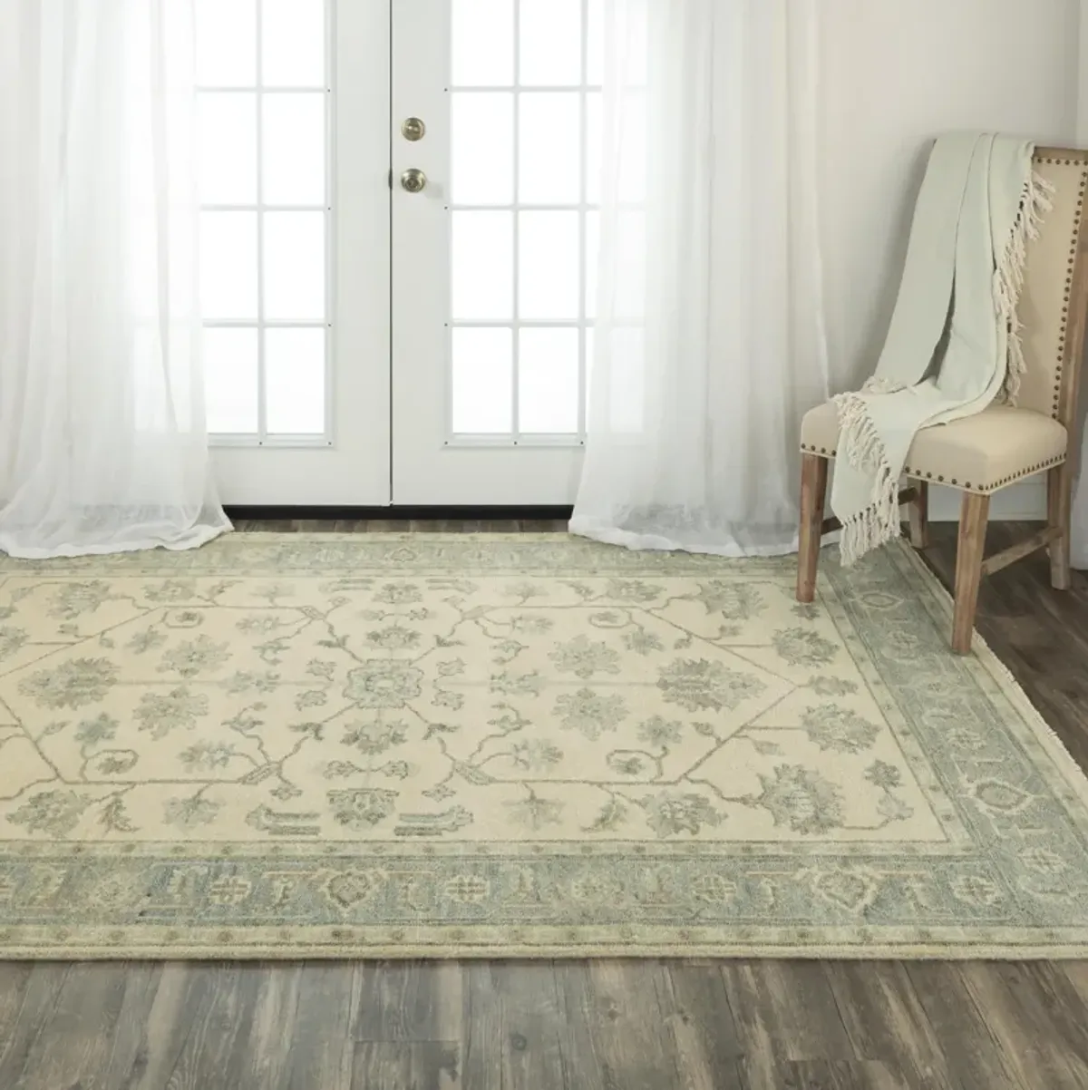 Belmont Ivory/Blue  Hand Spun Wool 8' x 10' Rectangle Rug