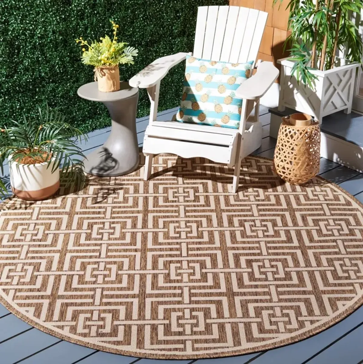 BEACH HOUSE 128 Beige 6'-7' X 6'-7' Round Round Rug