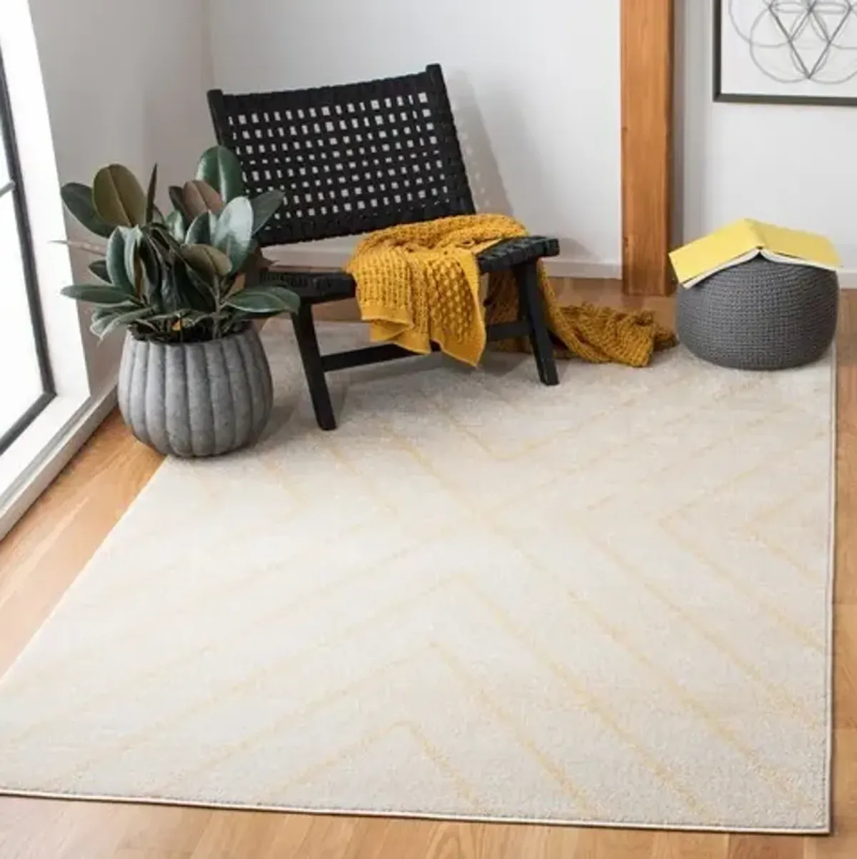 ADIRONDACK Contemporary Ivory / Gold 8' X 10' Powerloomed Rug