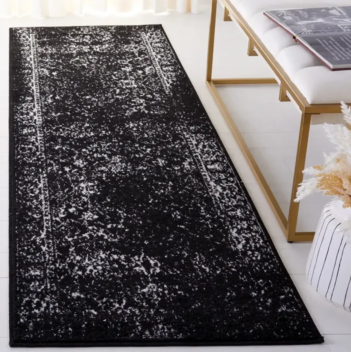 ADIRONDACK 109 BLACK  2'-6' x 12' Runner Rug