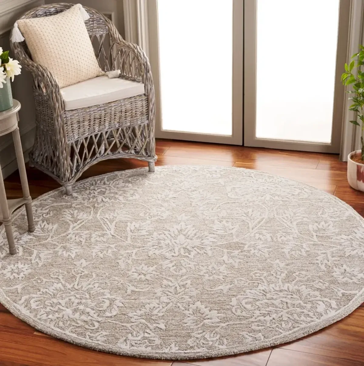 GLAMOUR 551 BEIGE  6' x 6' Round Round Rug