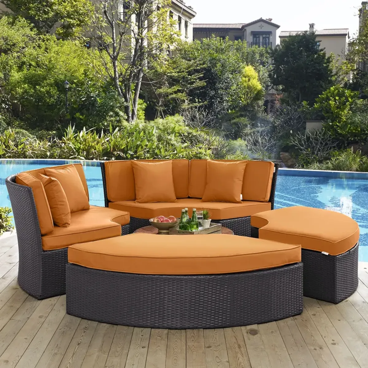 Convene Circular Outdoor Patio Daybed Set