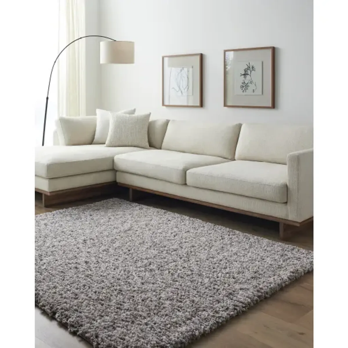 Ultra Shag UTG-2308 7'10" x 10' Machine Woven Rug