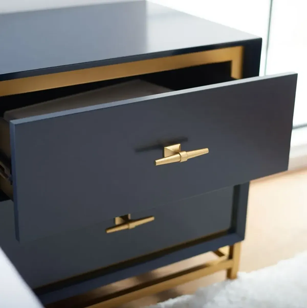 FENNO 2 DRAWER NIGHTSTAND