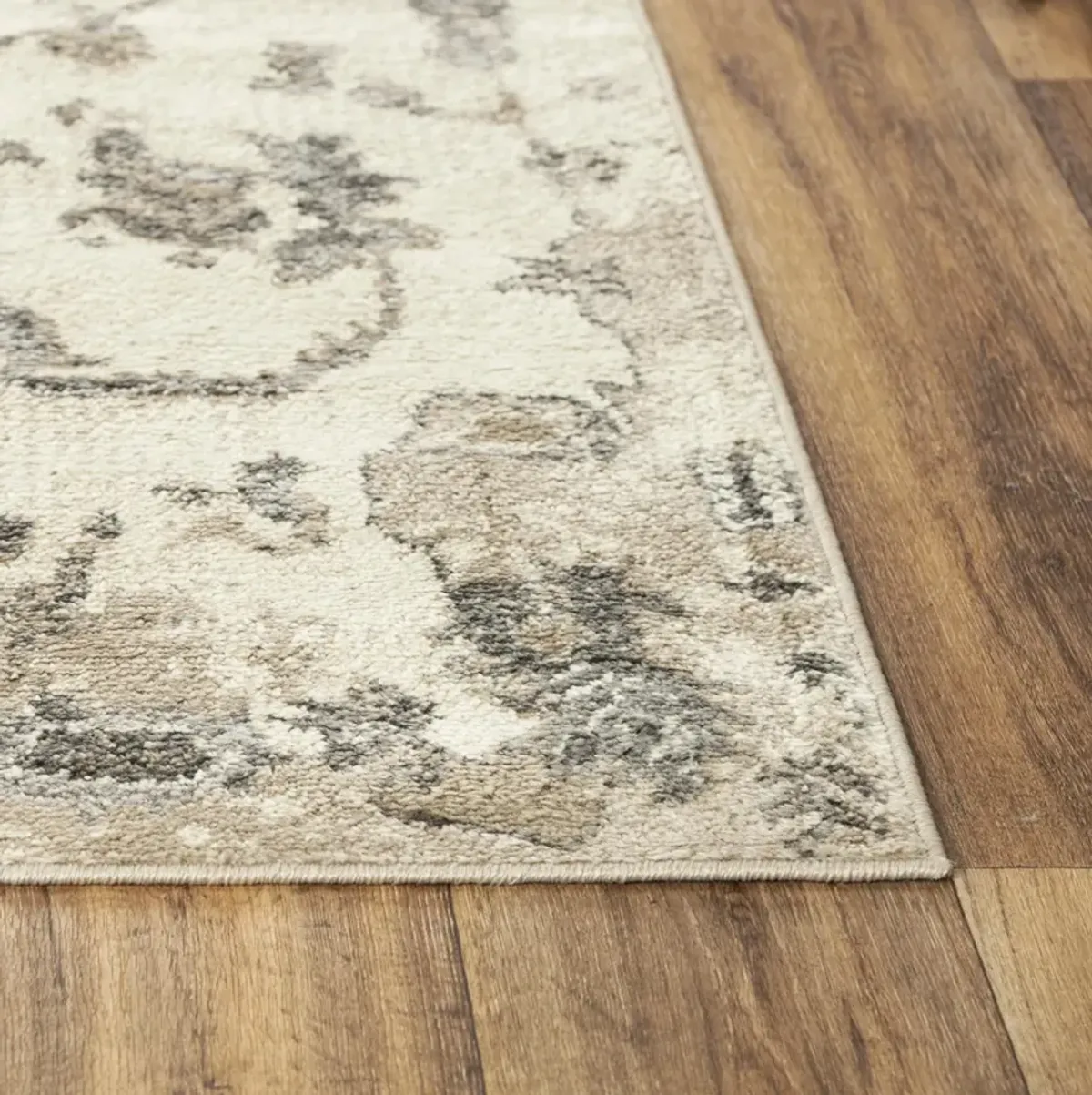 Palace Beige  Polypropylene  2'6"x7'3" Runner Rug