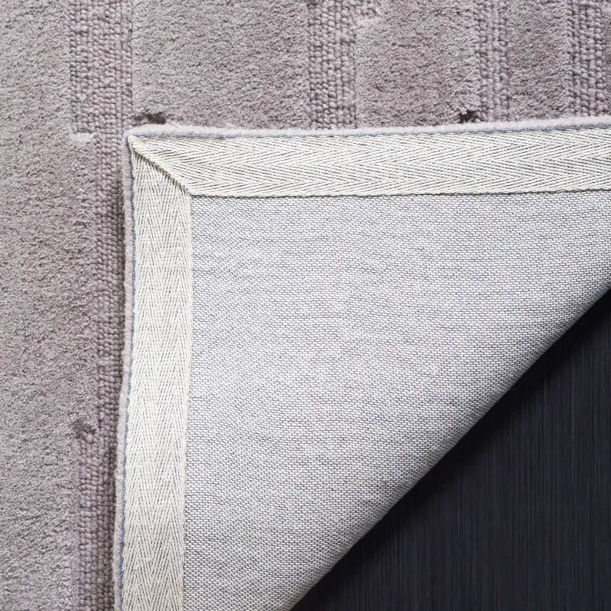 CHATHAM Hand Tufted 4' x 6' area rug