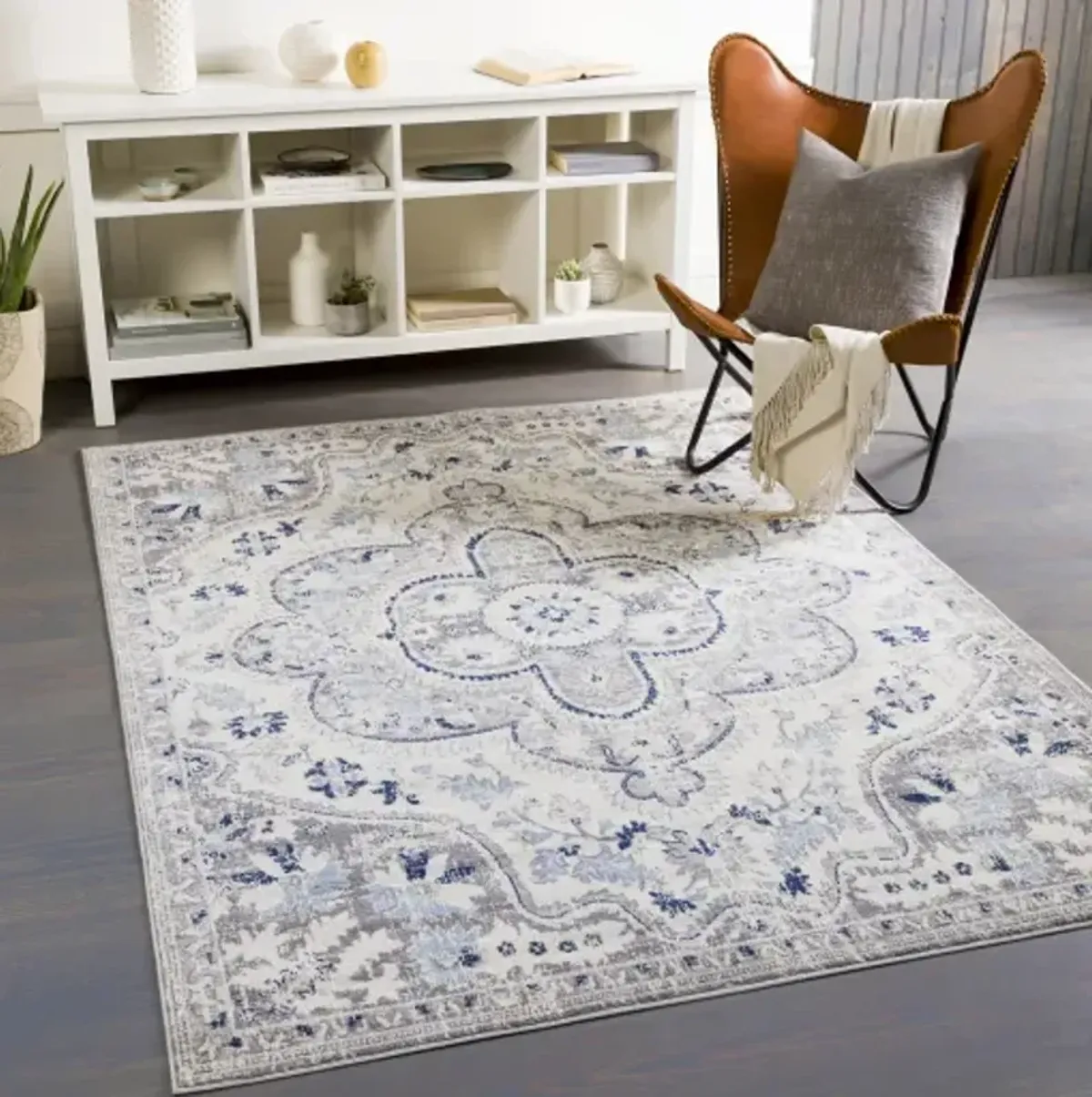 Roma 5'3" x 7'1" Rug