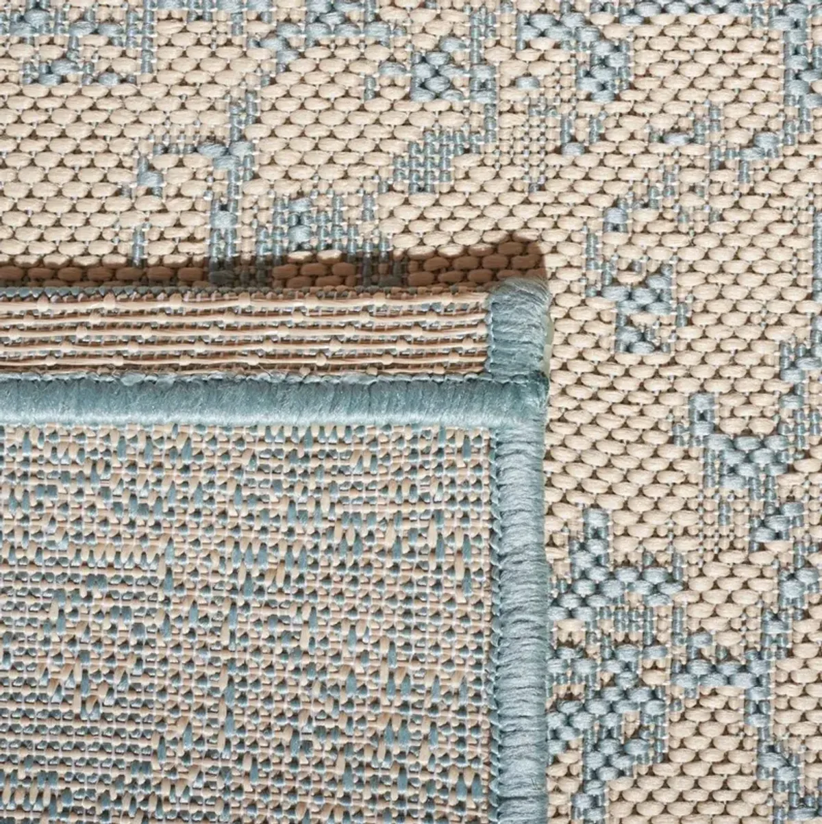 BEACH HOUSE 137 Blue 2'-2' X 4' Accent Rug