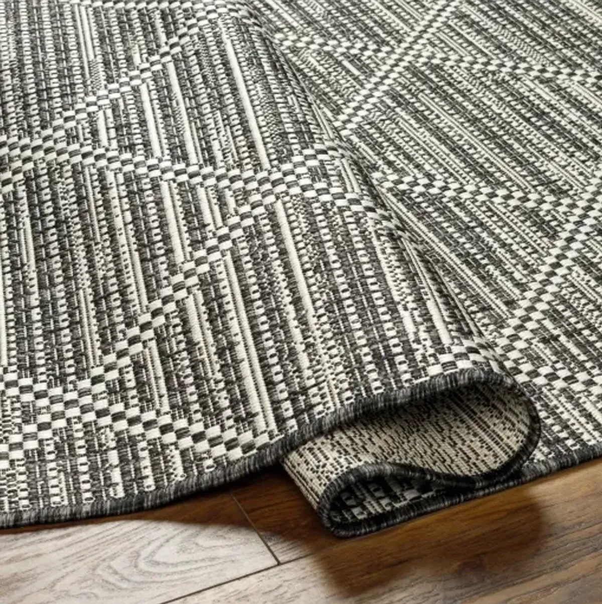 Ravello RVL-2365 5'3" x 7' Machine Woven Rug