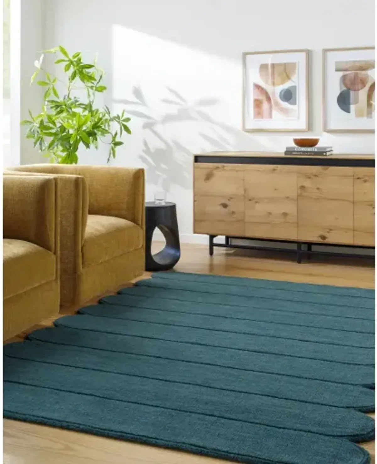 Mystique M-5491 2' x 3' Handmade Rug