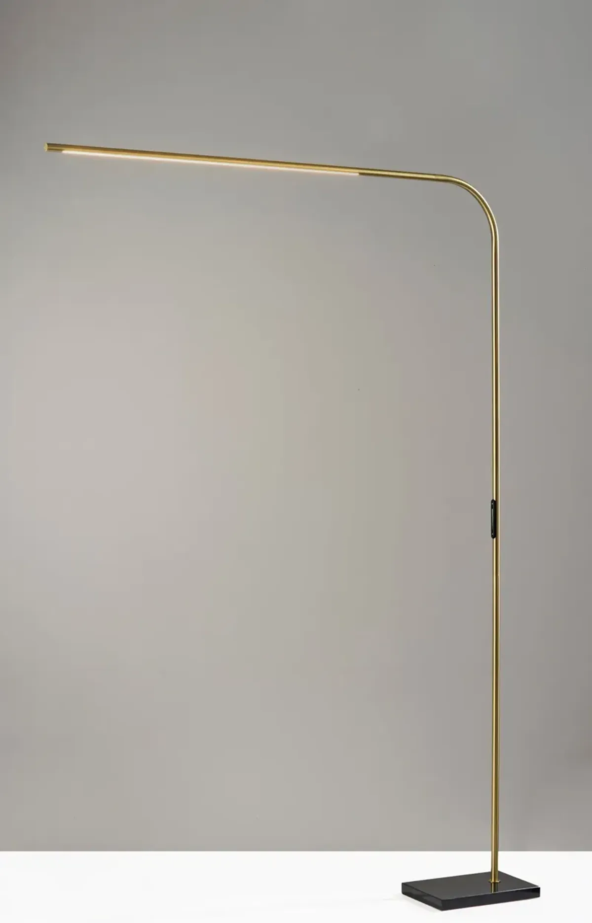 Cullen LED Arc Lamp w. Smart Switch