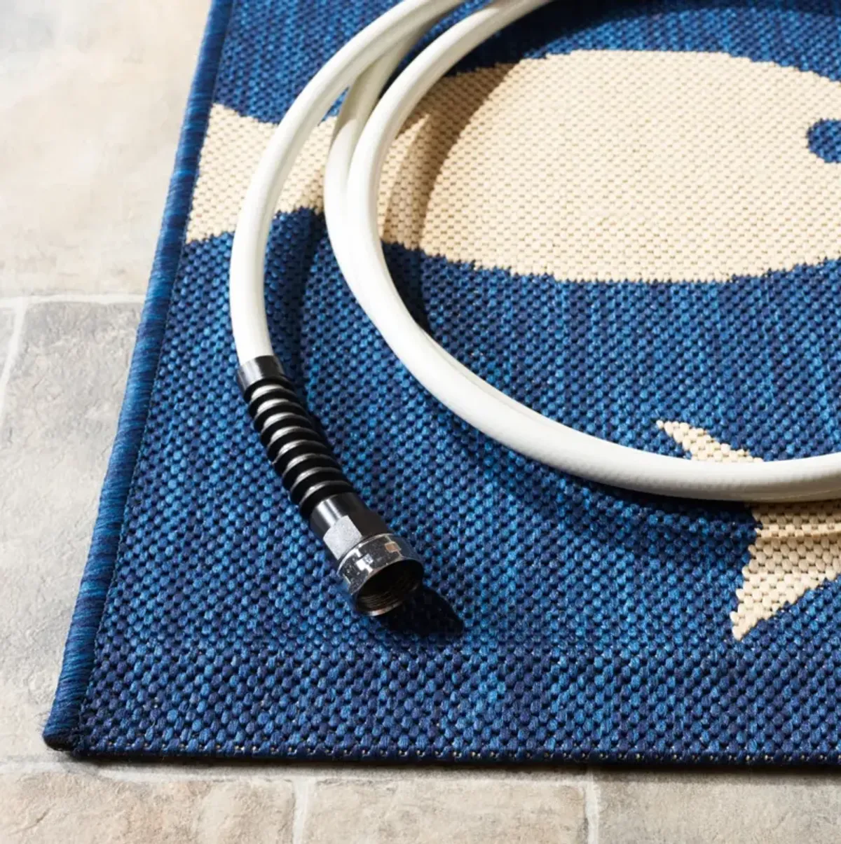 COURTYARD 6012 NAVY  2'-3' x 20' Runner Rug